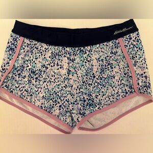 EDDIE BAUER RUNNING GIRLS SHORTS SIZE L. (14-16)